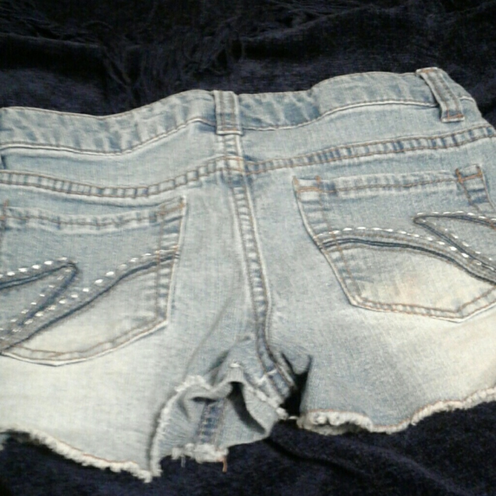 Summer time shorts - Picture 4 of 4